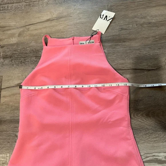 dresses - Picture 2 of 6